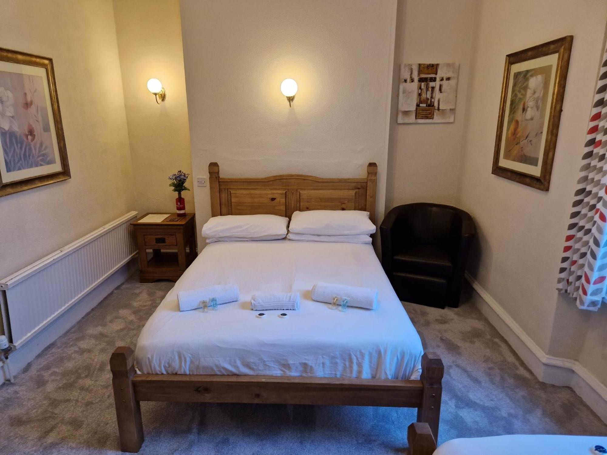 The Menai Hotel And Bar Bangor  Rom bilde