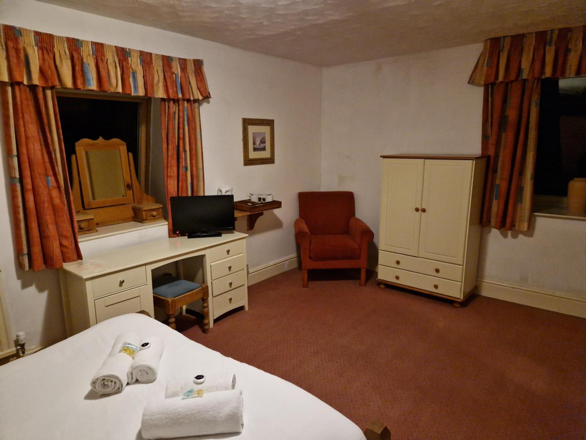 The Menai Hotel And Bar Bangor  Rom bilde