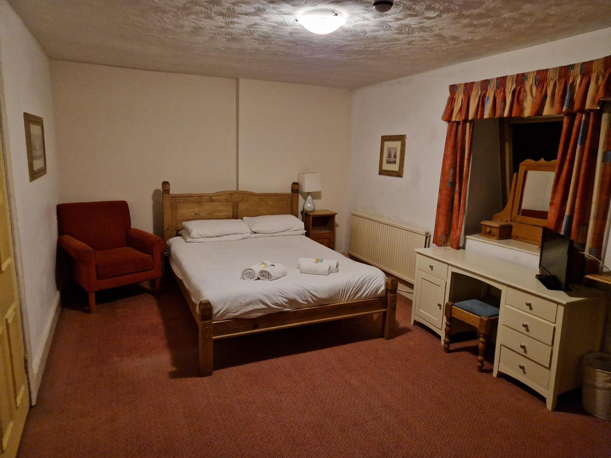 The Menai Hotel And Bar Bangor  Rom bilde