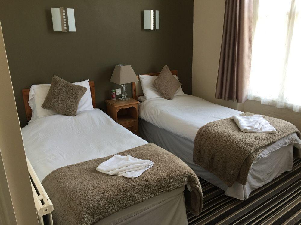 The Menai Hotel And Bar Bangor  Eksteriør bilde
