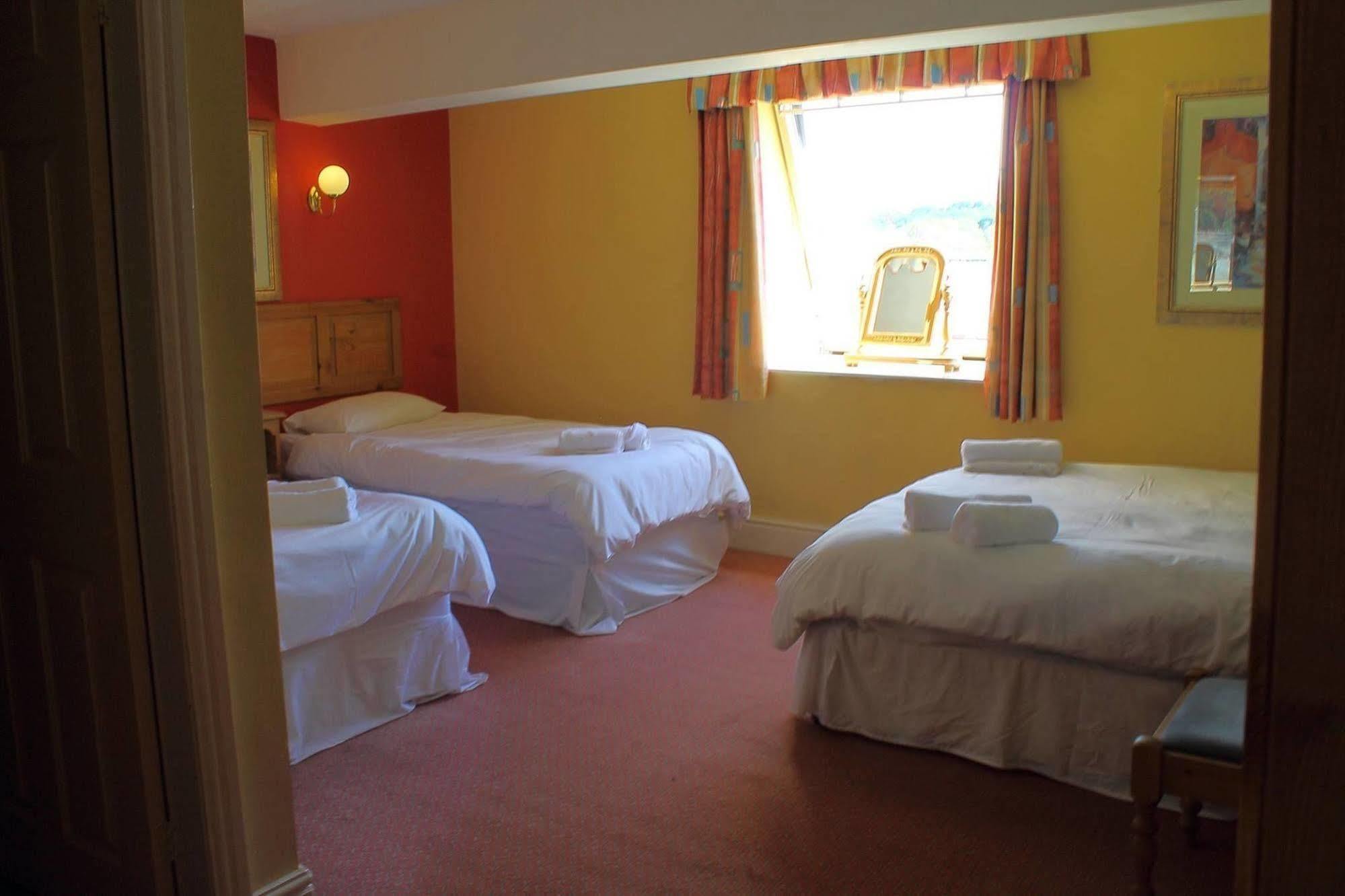 The Menai Hotel And Bar Bangor  Eksteriør bilde