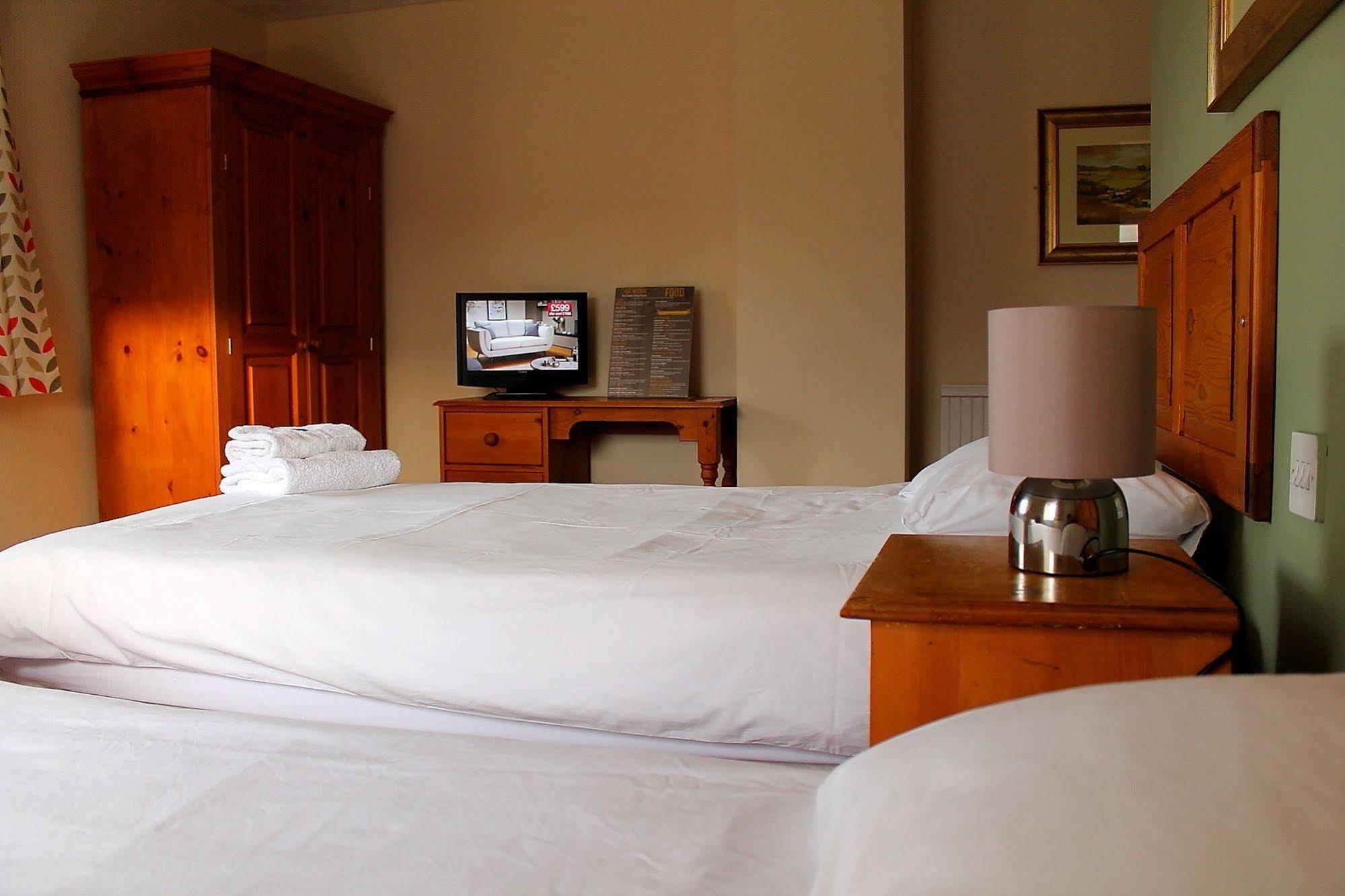 The Menai Hotel And Bar Bangor  Eksteriør bilde