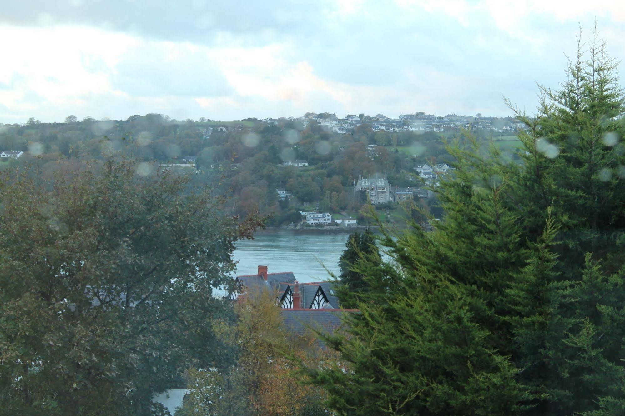 The Menai Hotel And Bar Bangor  Eksteriør bilde